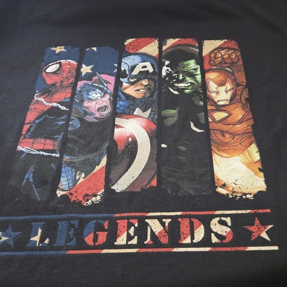 Marvel Legends Men’s XL Black Comic Heroes Graphic Tee 100% Cotton Disney